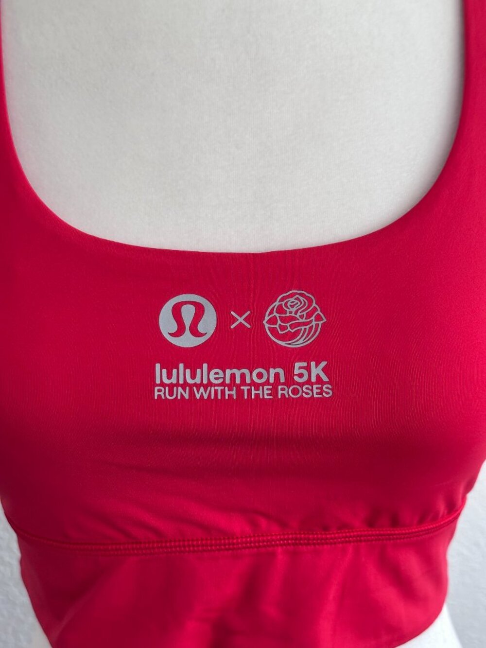 Lululemon “Run with the Roses” 5K Sports Bra | Size 8 | Strappy Back - Picture 3 of 6